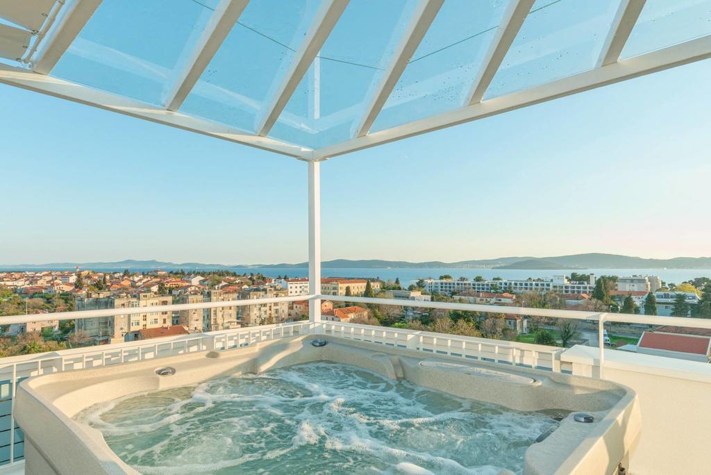 Sunset Penthouse Apartment With Jacuzzi And Seaview Zadar Zewnętrze zdjęcie